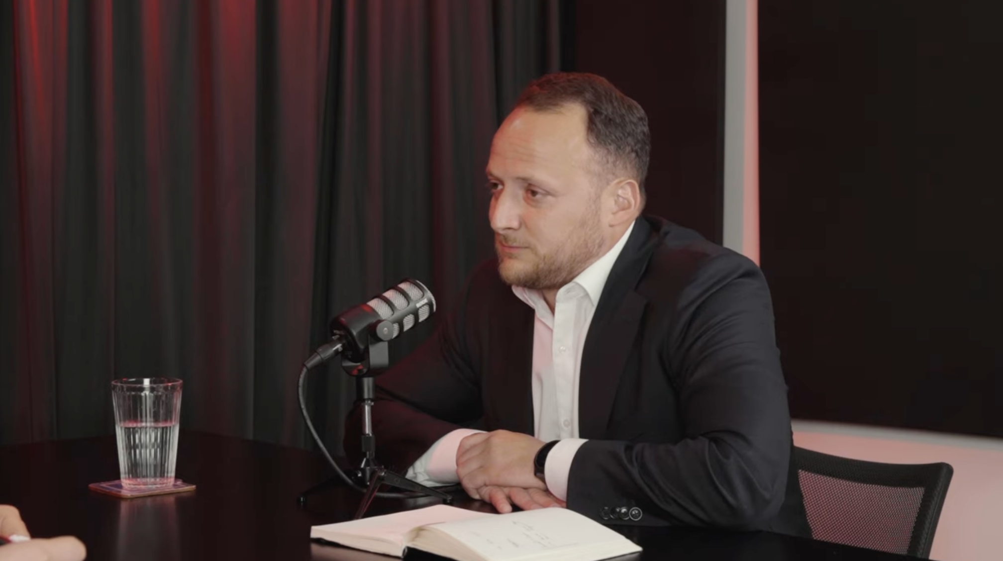 "Derechita cobarde no, derechita valiente": Jorge Guzmán, el diputado de Evópoli que va contra la corriente captura de pantalla 2026 06 24 a la(s) 22.10.30