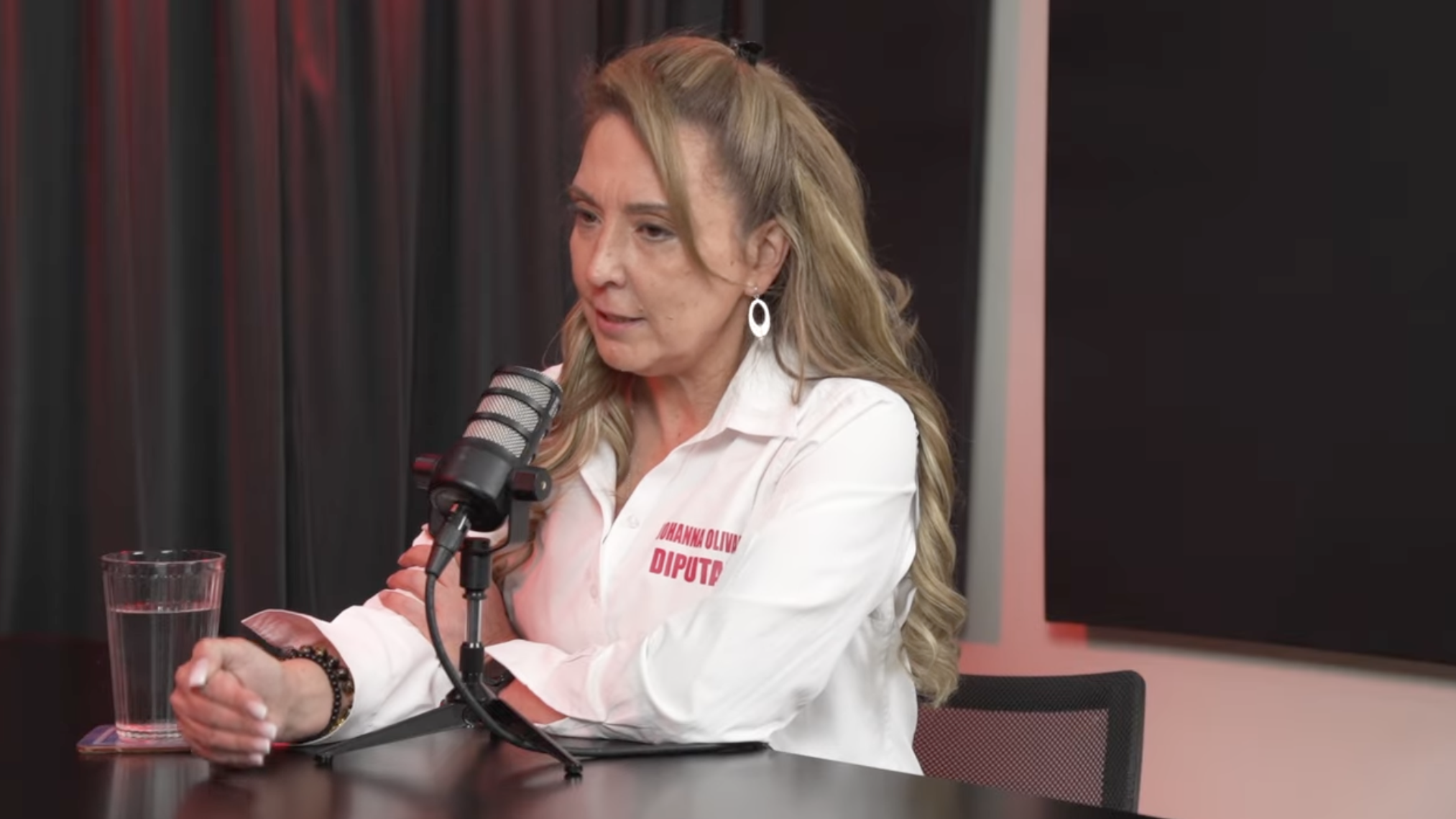 "Soy feminista, estoy a favor del aborto legal y soy de derecha": Johana Olivares, la psicóloga de RN que rompe el molde captura de pantalla 2026 06 25 a la(s) 17.12.06