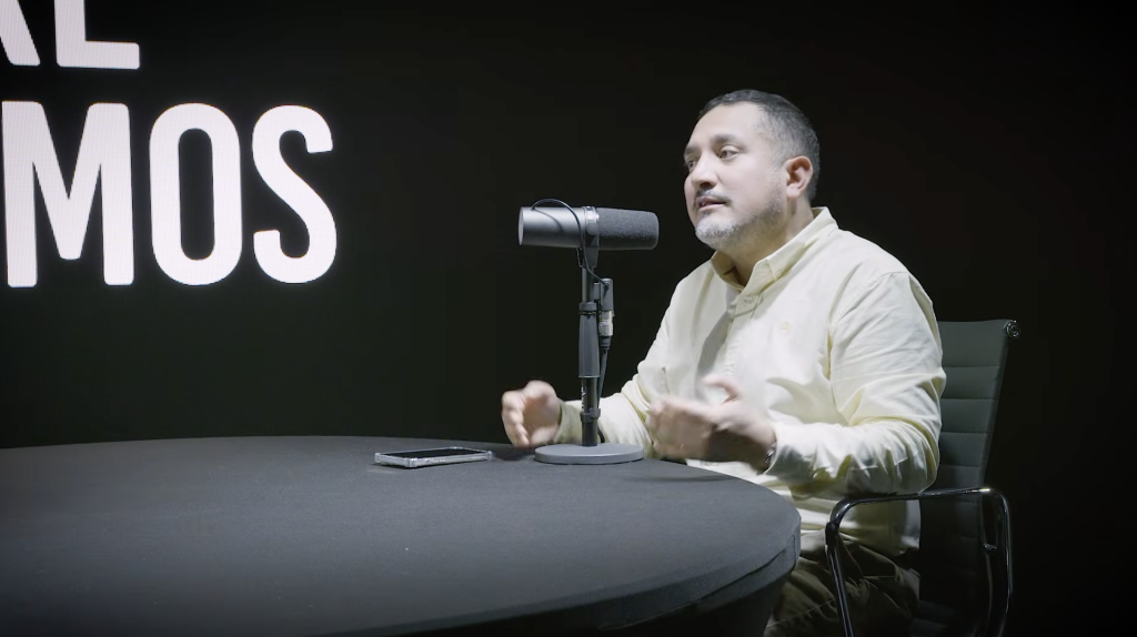 «Nos faltó templanza, pecamos de buenísimos durante el estallido y no fuimos claros contra la violencia»: Sebastián Vergara, el secretario general del PPD