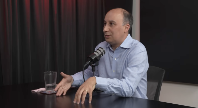 «Tardé 12 años en tener un hijo y por eso estoy en contra del aborto incluso por violación»: Maximiliano Murath, el libertario que no se guarda nada