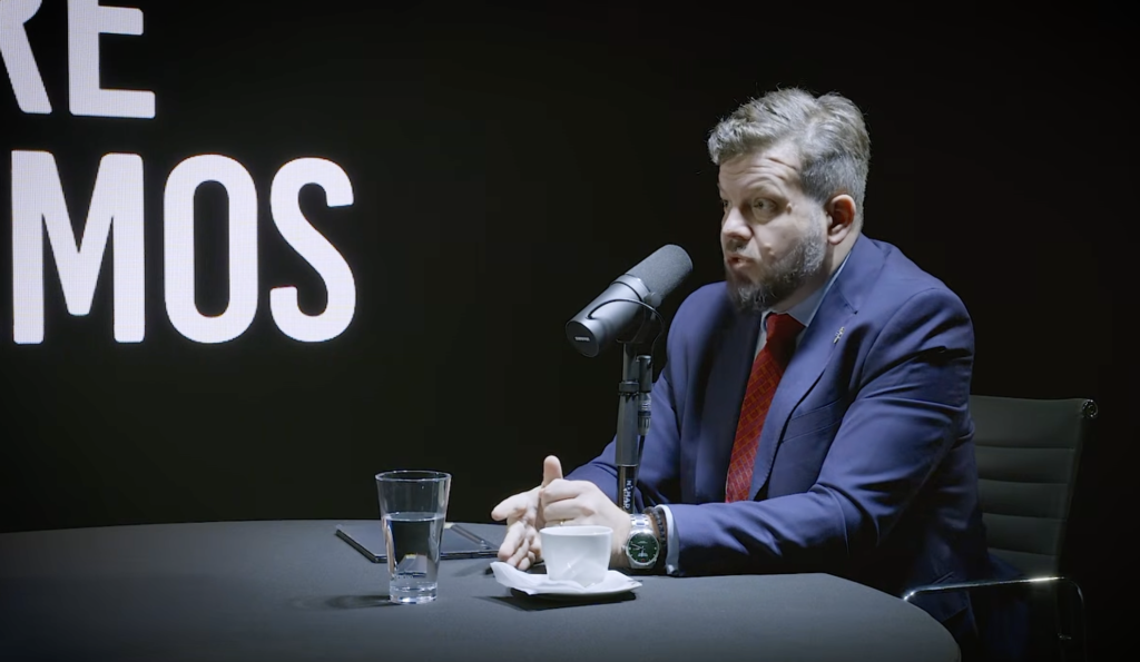 «Probablemente hay más detenidos desaparecidos de los que se han registrado, porque lo que se contó en Chile eran los chilenos — los miles de guerrilleros extranjeros nadie los reclamó»: Johannes Kaiser, presidente del Partido Nacional Libertario