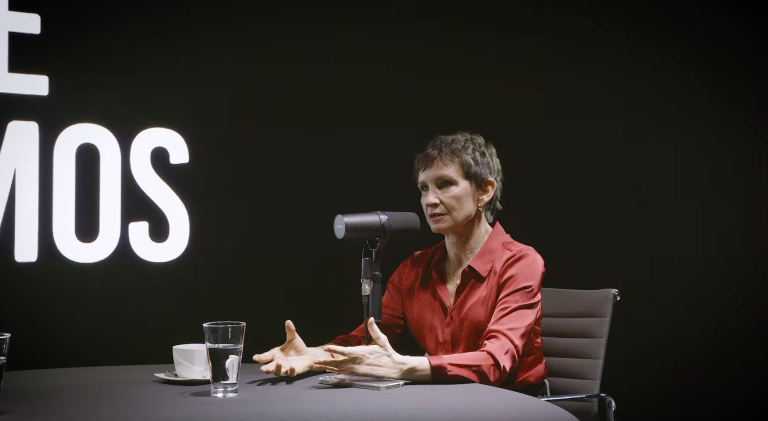 Carolina Tohá: “Lo que más me impresiona no es que alguien que haya votado por el Sí pueda ser presidente, sino que hasta el día de hoy defienda ese régimen”
